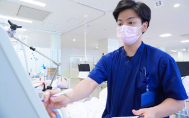 8:00 ICUラウンド